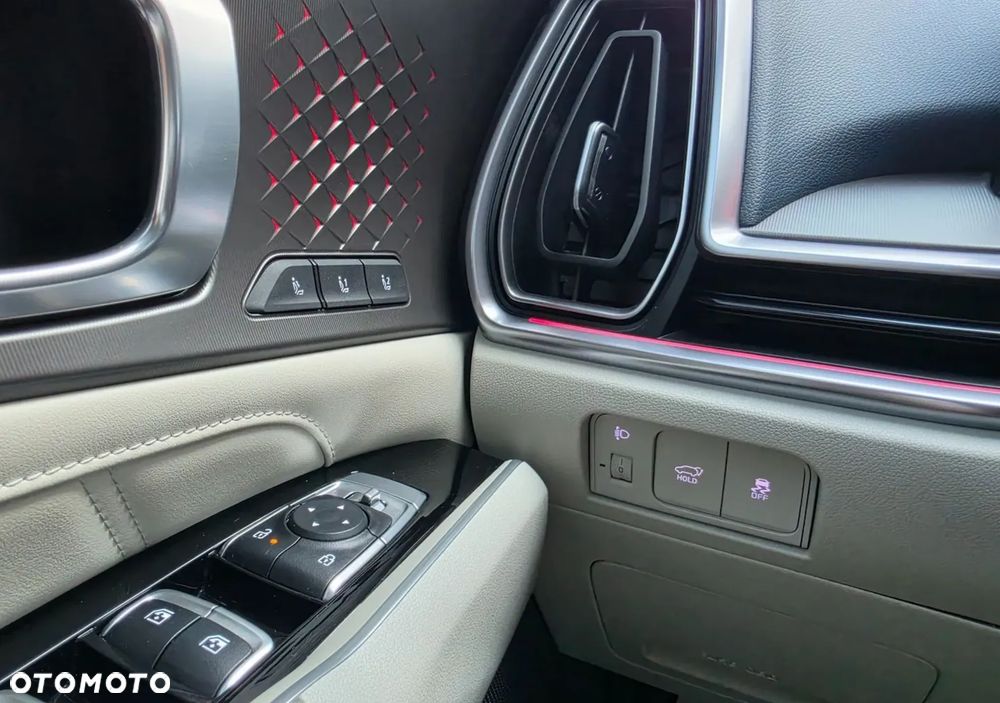 Kia Sorento - 11