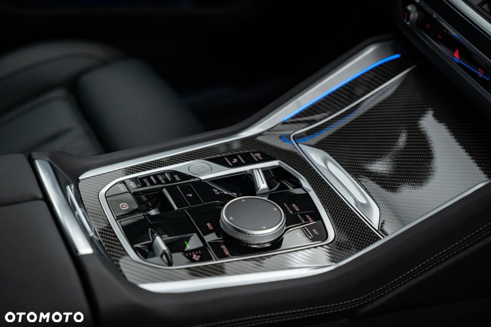 BMW X6 xDrive30d - 24