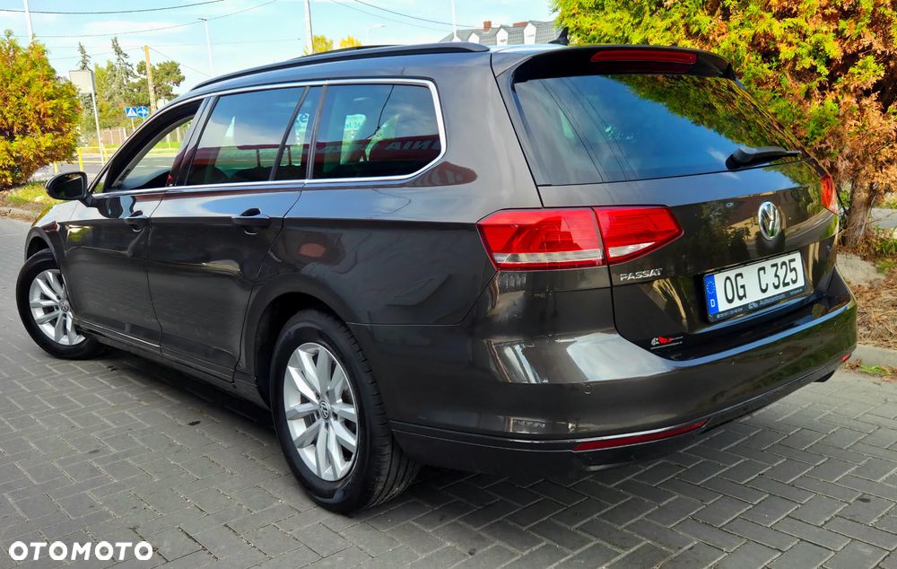 Volkswagen Passat Variant 2.0 TDI BMT Highline - 10