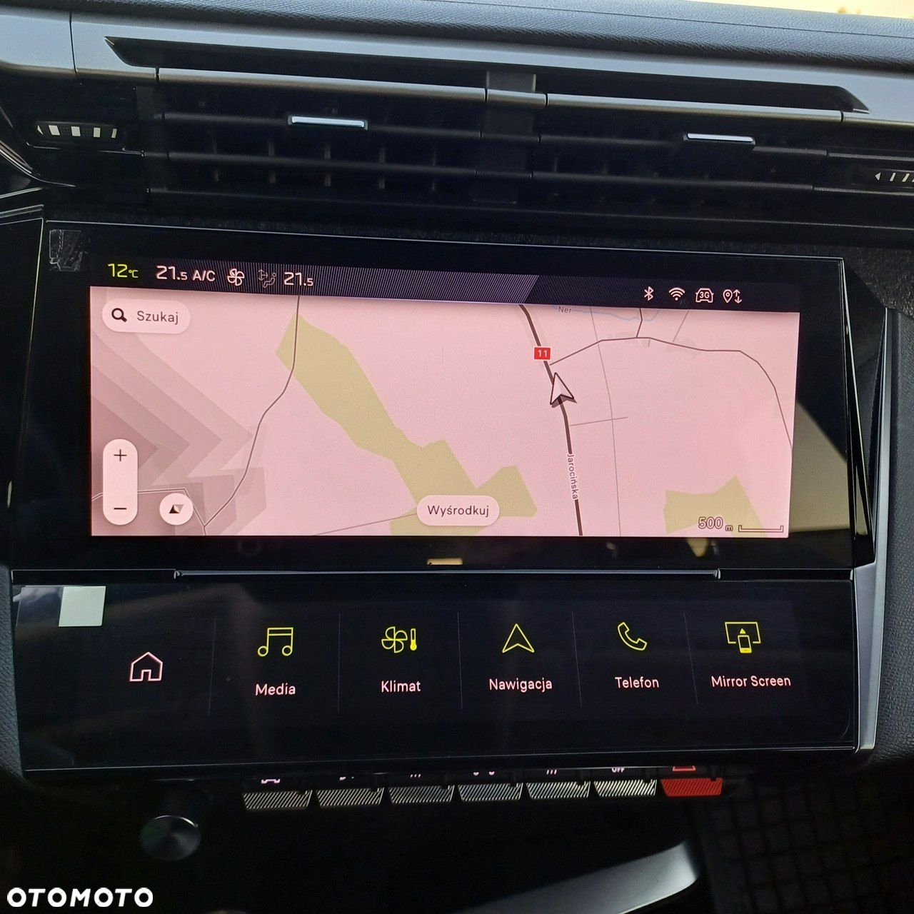 Peugeot 408 - 23