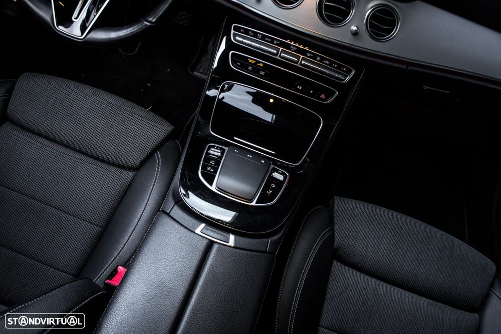 Mercedes-Benz E 300 de Avantgarde 4Matic - 36