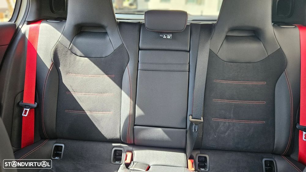 Mercedes-Benz A 35 AMG 4Matic - 12