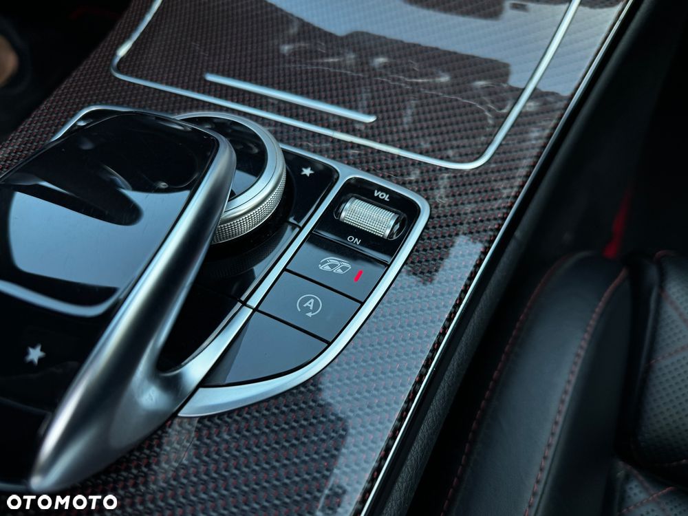 Mercedes-Benz Klasa C AMG 63 S AMG Speedshift 7G-MCT Edition 1 - 24