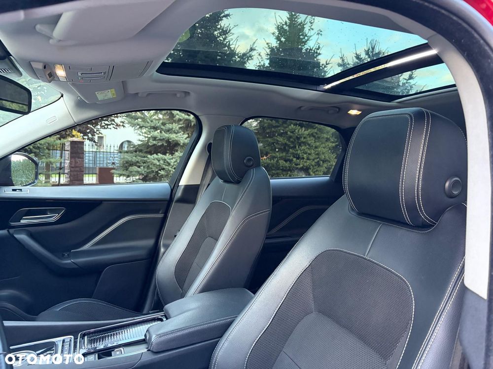 Jaguar F-Pace 20d AWD R-Sport - 12