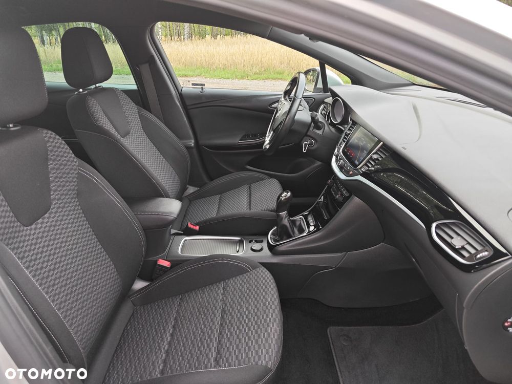 Opel Astra 1.4 T Dynamic - 27