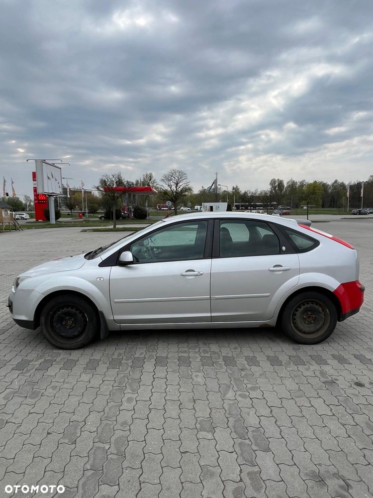 Ford Focus 1.6 TDCi Ambiente - 2