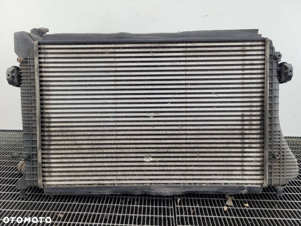 PAS KOMPLET CHŁODNIC WENTYLATOR INTERCOOLER WODY GOLF V 1.9 TDI 105KM - 1