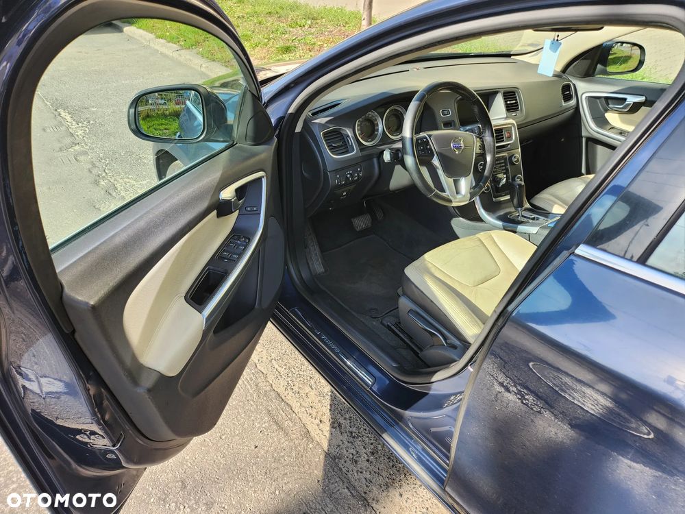 Volvo S60 - 17