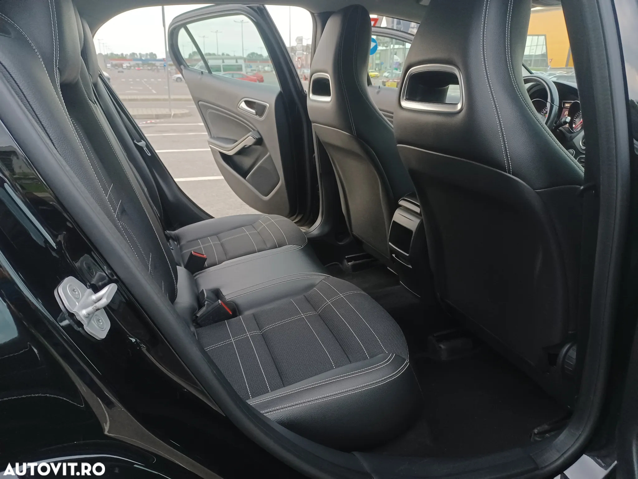 Mercedes-Benz GLA 180 (CDI) d 7G-DCT - 19