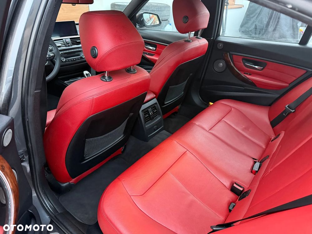 BMW Seria 3 335i - 19