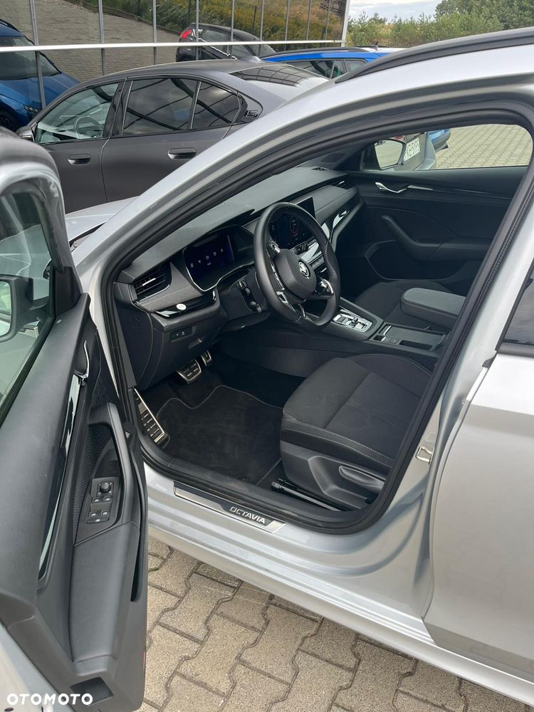 Skoda Octavia 2.0 TDI 4x4 Sportline DSG - 5