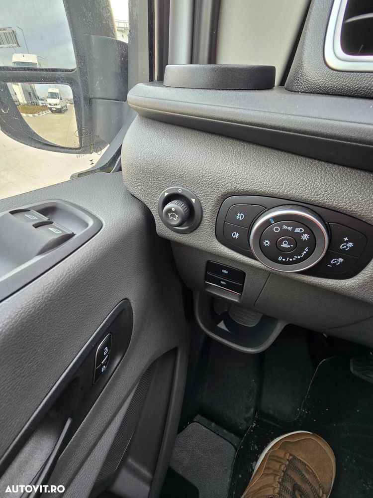 Ford Transit - 18