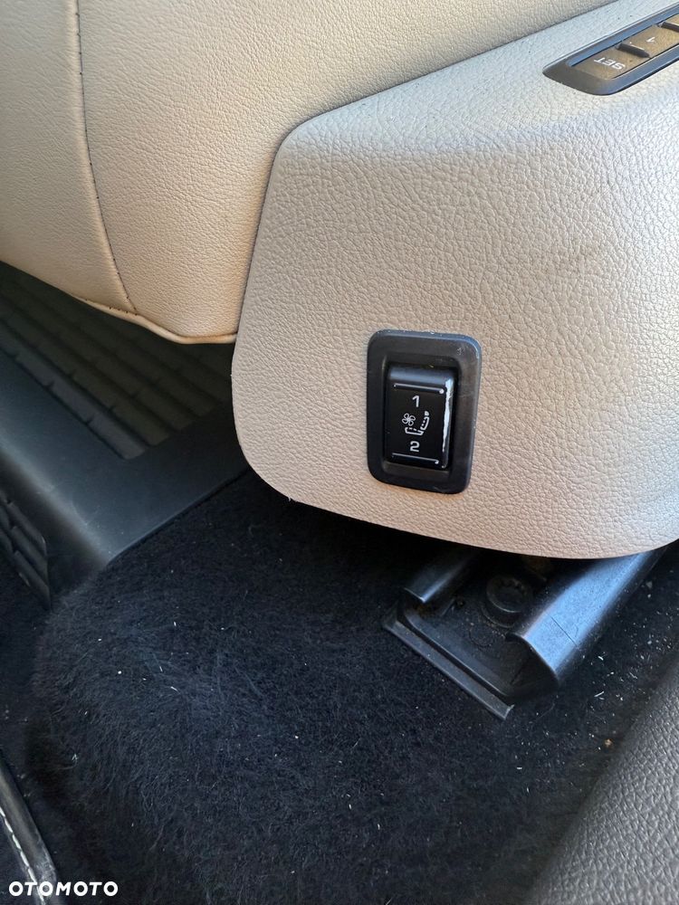 Skoda Superb 2.0 TDI 4x4 Elegance DSG - 15