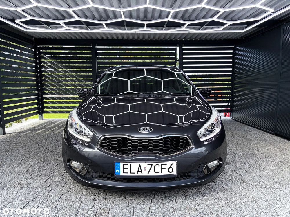 Kia Ceed 1.6 GDI DCT Vision - 10