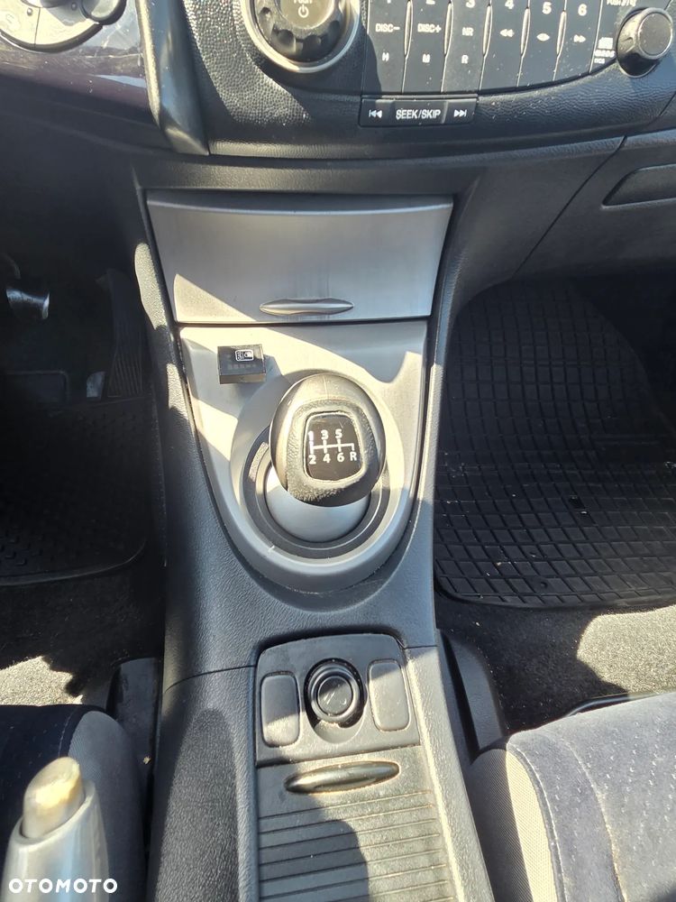 Honda Civic 1.8 Comfort - 14