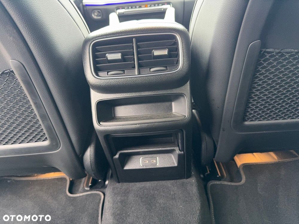 Mercedes-Benz GLE - 17