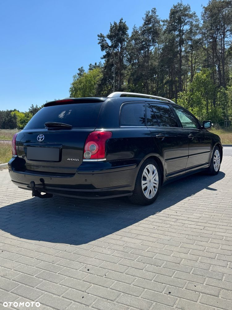 Toyota Avensis 1.8 VVT-i Sol - 4