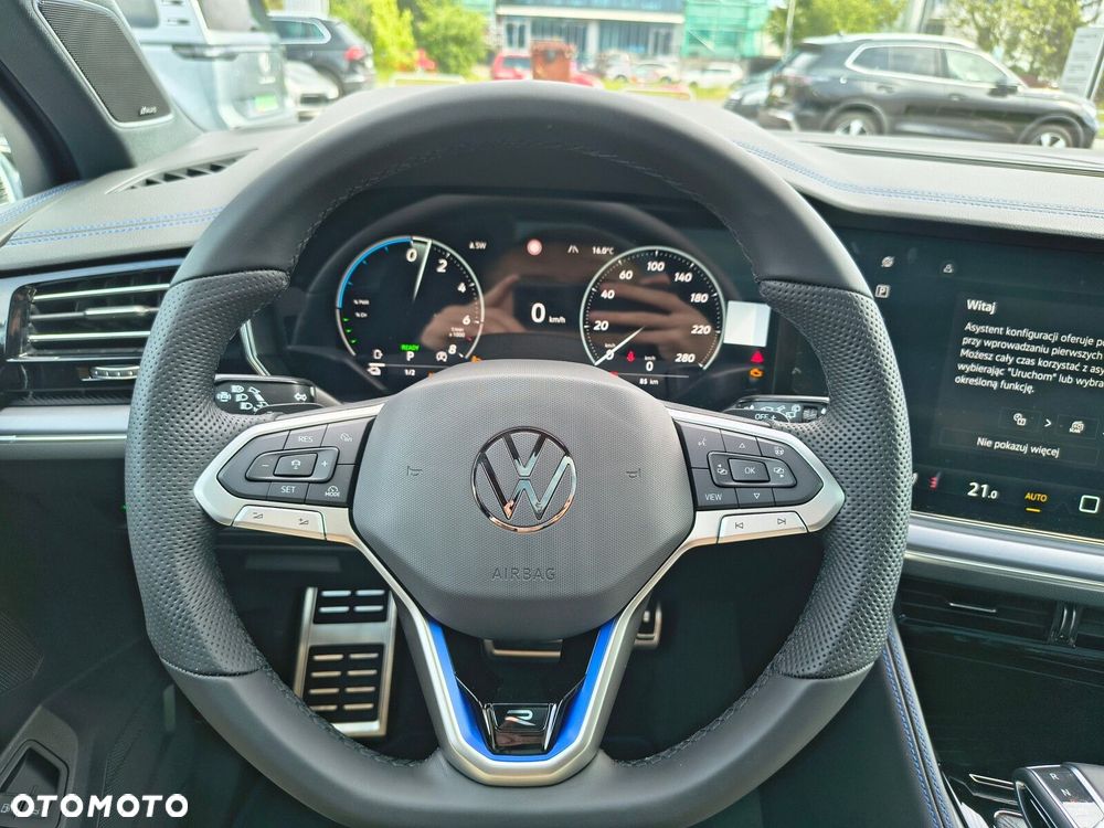 Volkswagen Touareg - 16