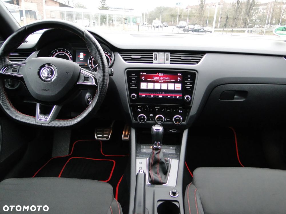 Skoda Octavia 2.0 TDI RS Challenge DSG - 18