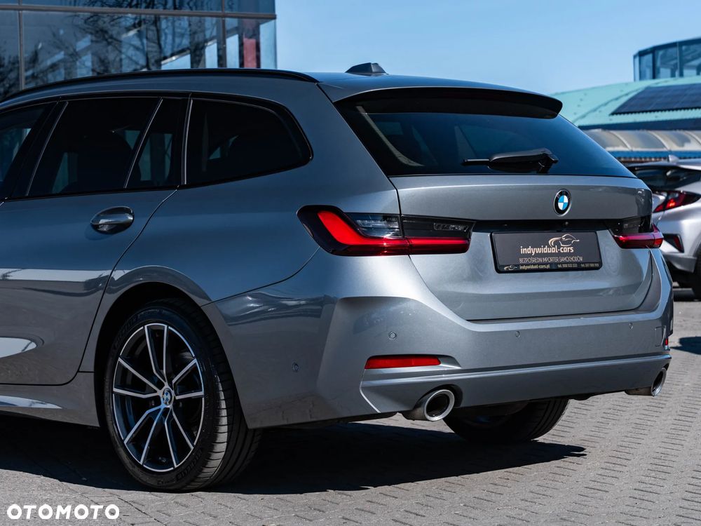 BMW Seria 3 320d xDrive Sport Line Shadow - 12