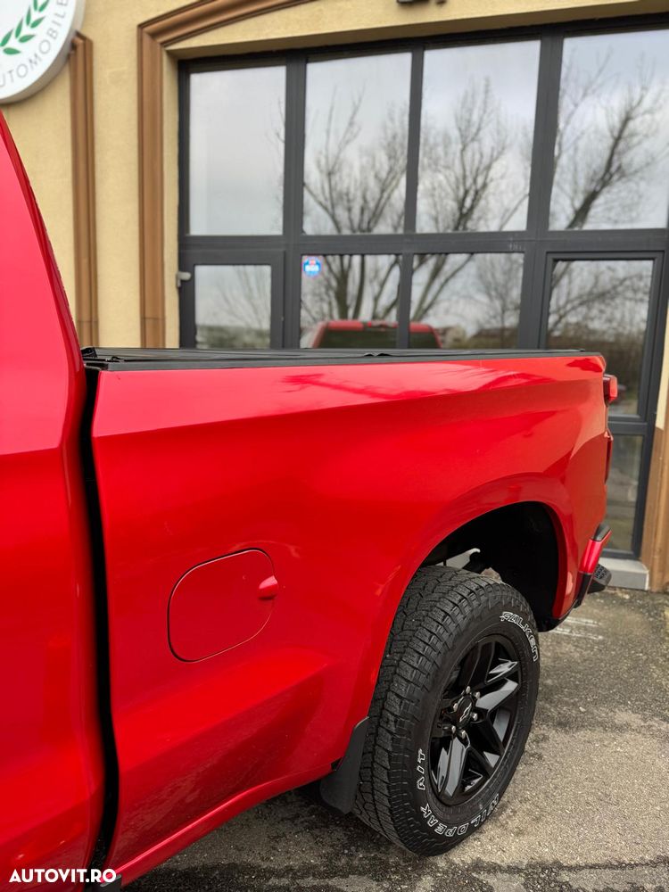 Chevrolet Silverado - 20