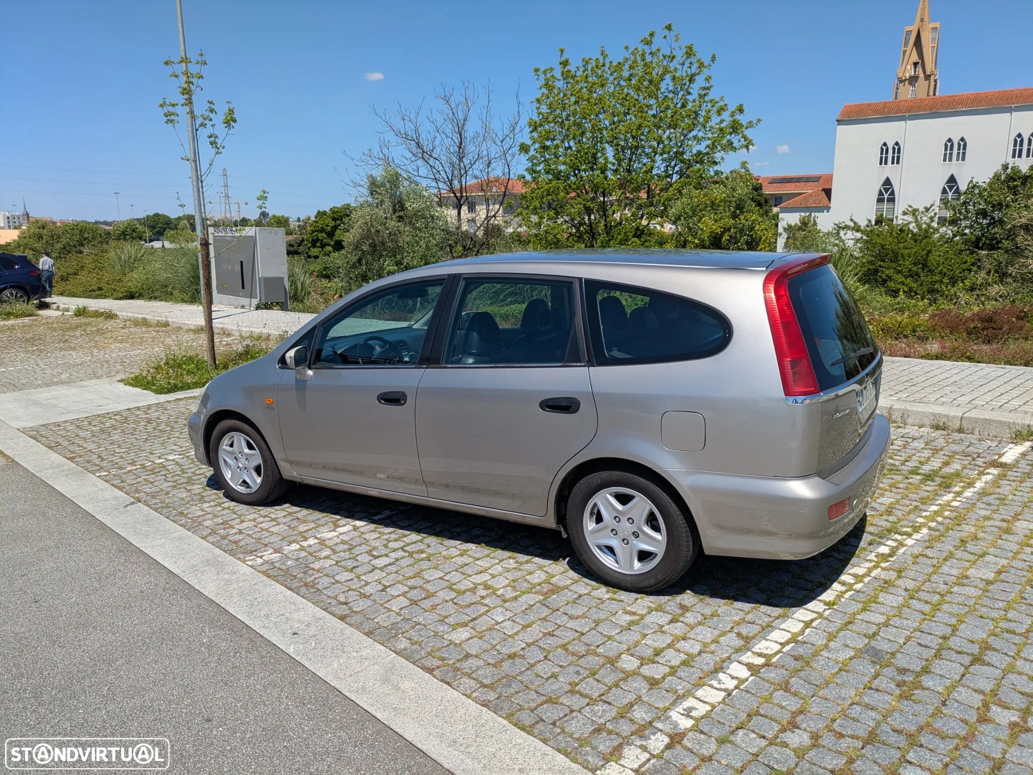 Honda Stream 1.7 ES - 1