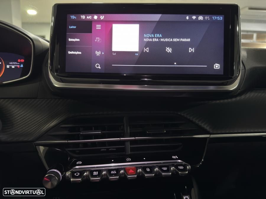 Peugeot 2008 1.2 PureTech Allure - 18