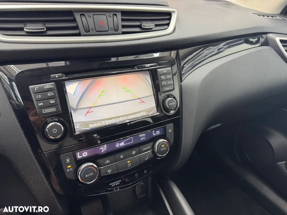 Nissan Qashqai 1.6 DCI Xtronic ACENTA - 6