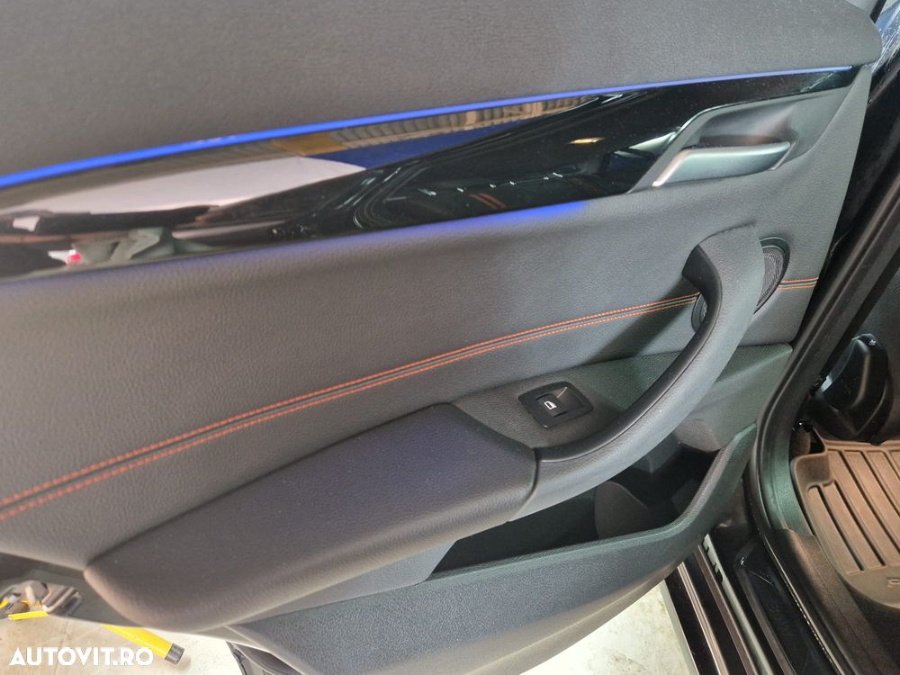 BMW X1 sDrive18d AT - 24