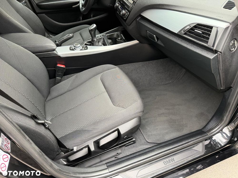 BMW Seria 1 118i - 13