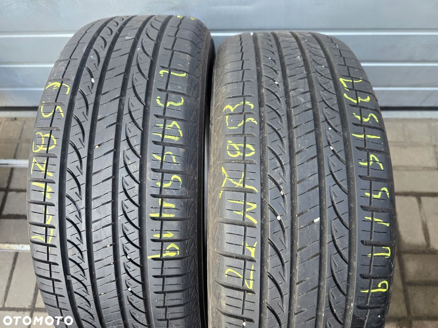 YOKOHAMA AVID-GT S35 235/55 R19 101V 2X - 1
