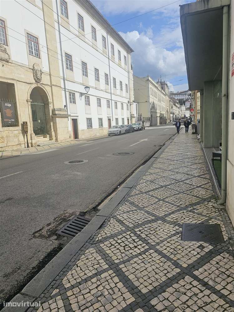 Loja no Coração da Baixa de Coimbra – Localização Premium! - Grande imagem: 3/10