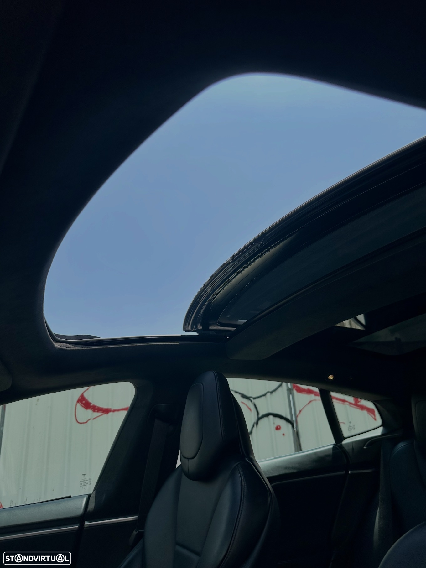 Tesla Model S - 19