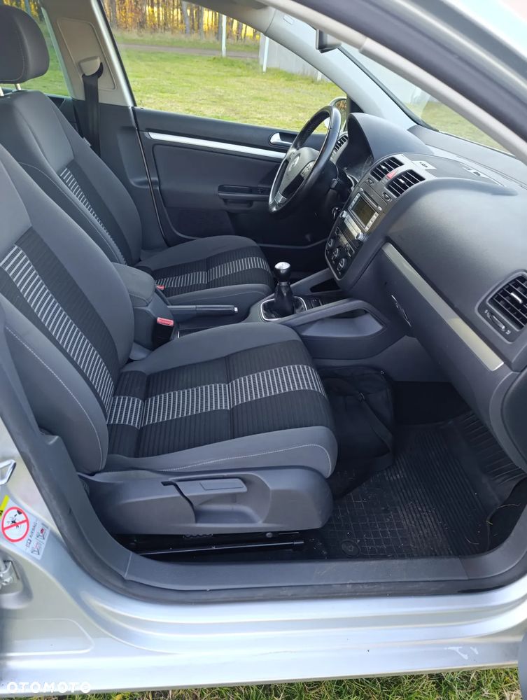 Volkswagen Golf V 1.6 Comfortline - 4