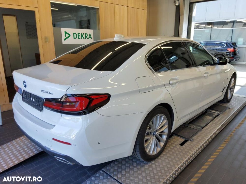 BMW 5 Series 2022 — imagine 11