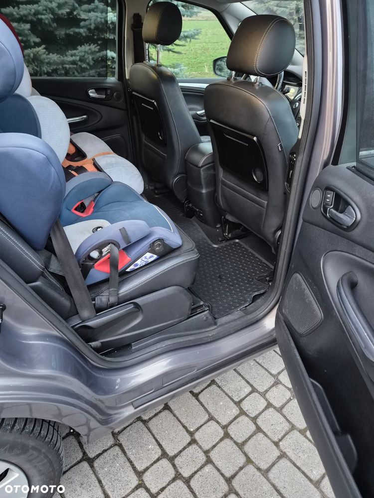 Ford S-Max 2.0 TDCi DPF Titanium - 6