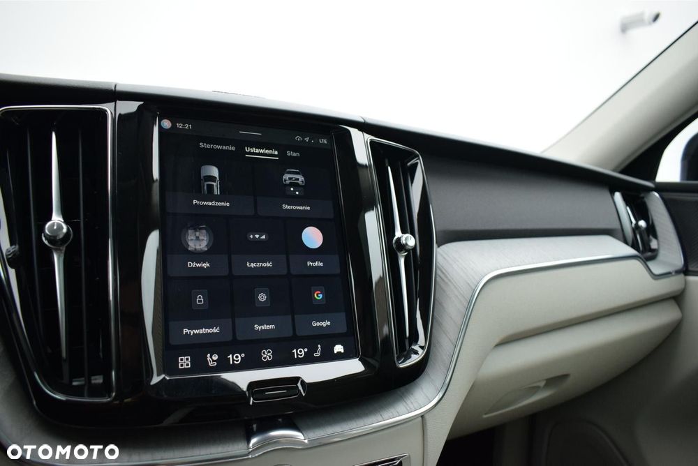 Volvo XC 60 - 30