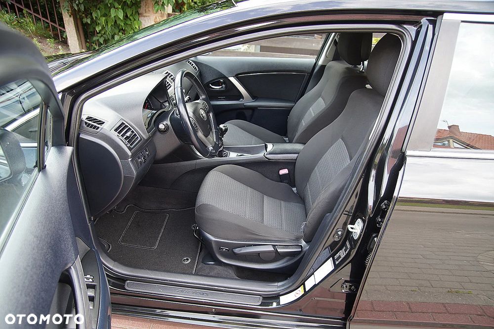 Toyota Avensis 1.8 Prestige - 20