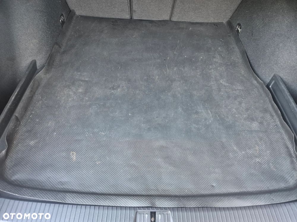 Volkswagen Passat Variant 2.0 TDI (BlueMotion Technology) Comfortline - 21