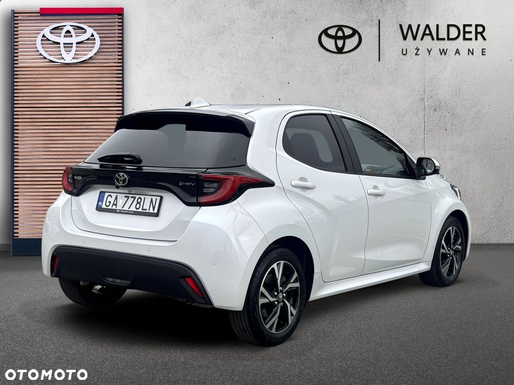 Toyota Yaris Hybrid 1.5 Style - 4