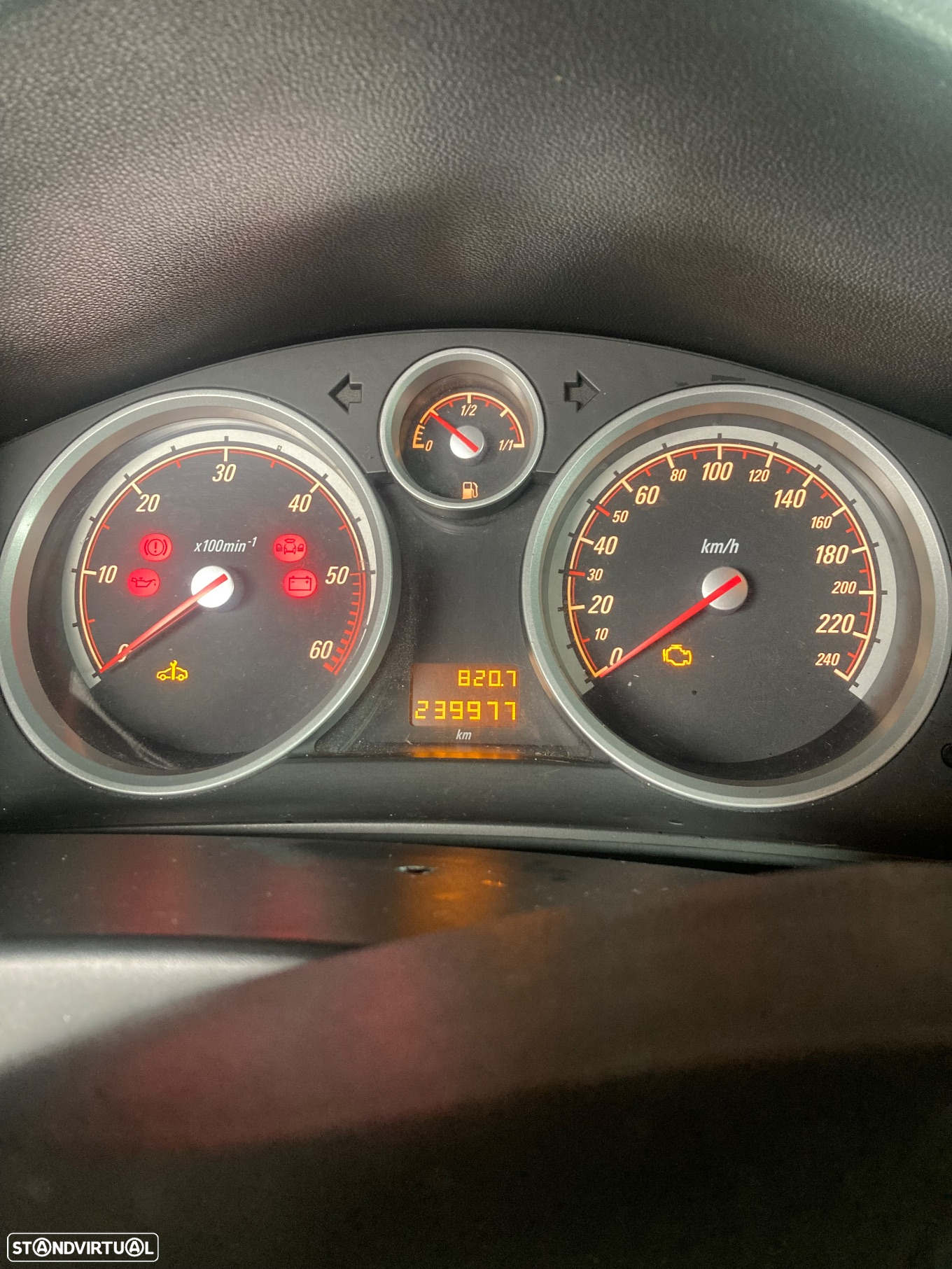 Opel Astra GTC 1.7 CDTi - 9