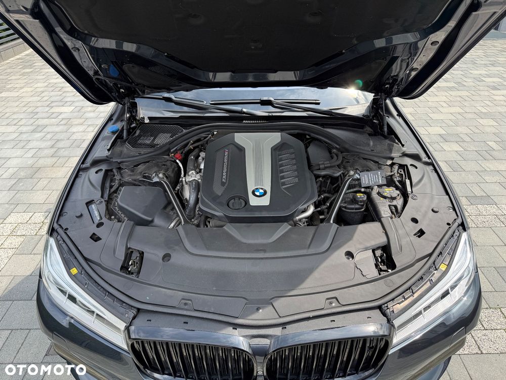 BMW Seria 7 750Ld xDrive - 37