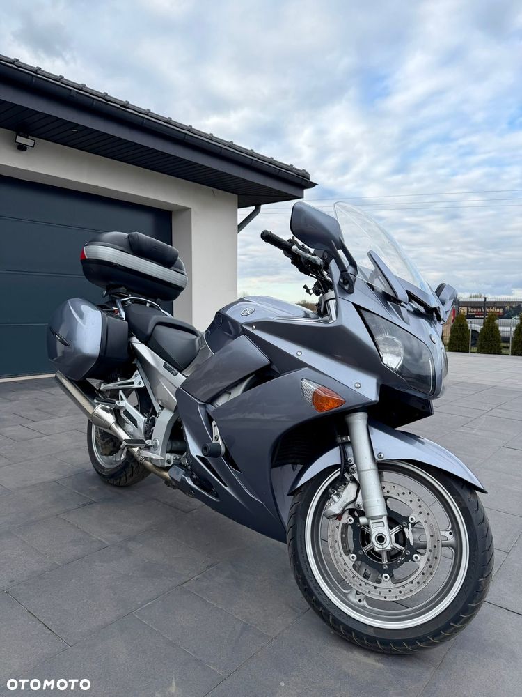 Yamaha FJR - 1