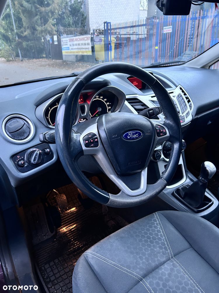 Ford Fiesta - 7