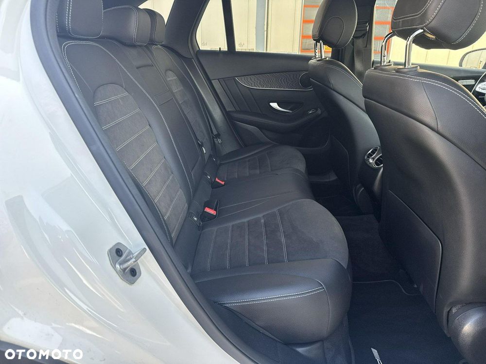 Mercedes-Benz GLC - 18