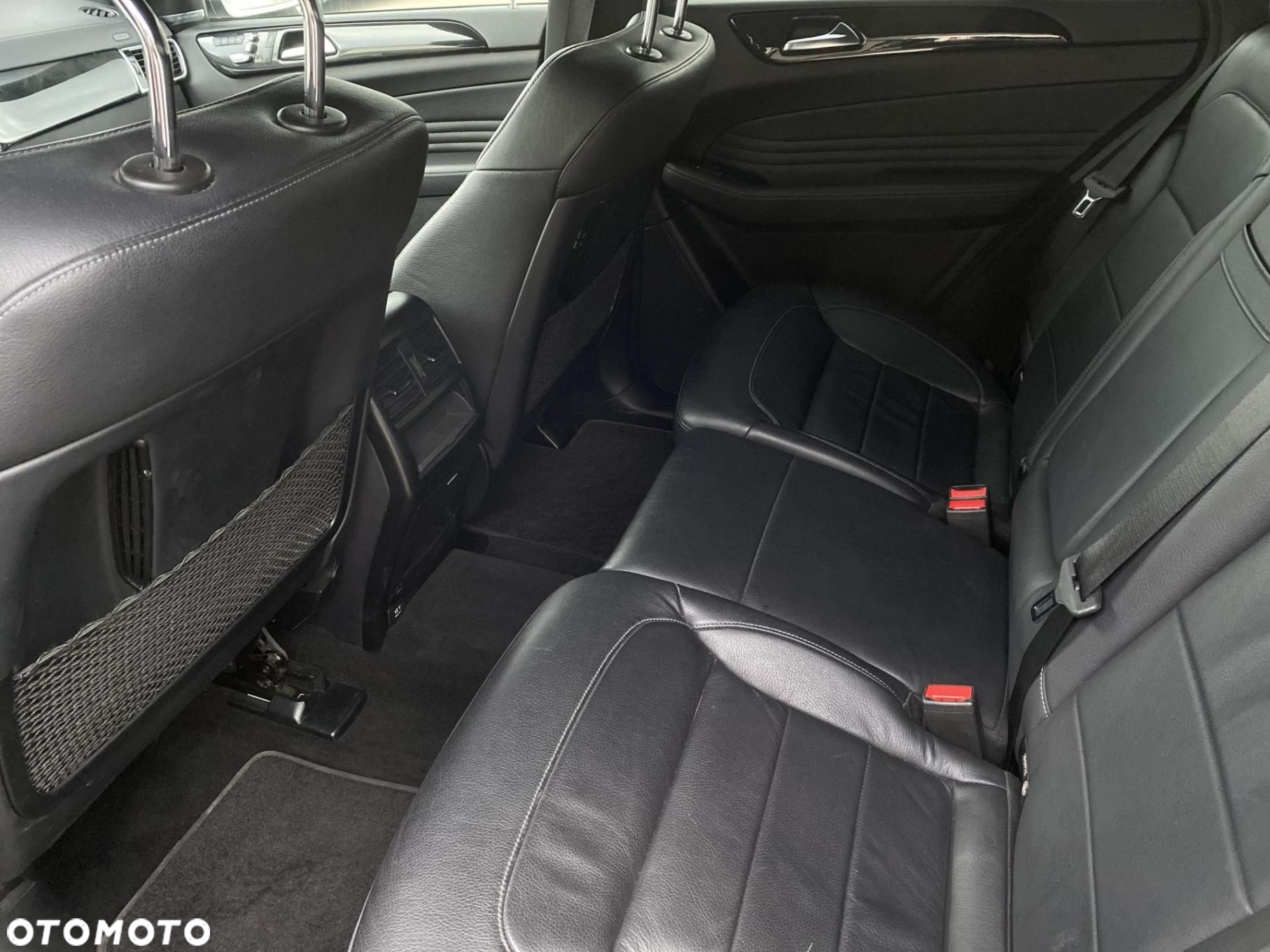 Mercedes-Benz GLE - 22