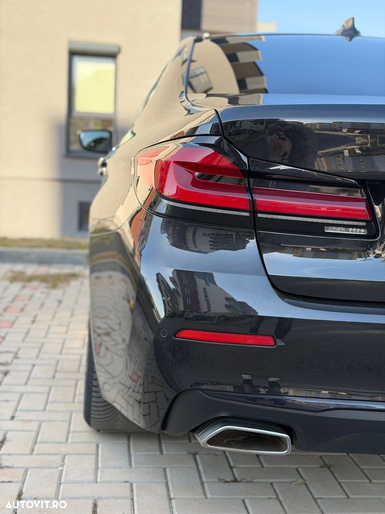 BMW Seria 5 518d Aut. Luxury Line - 19