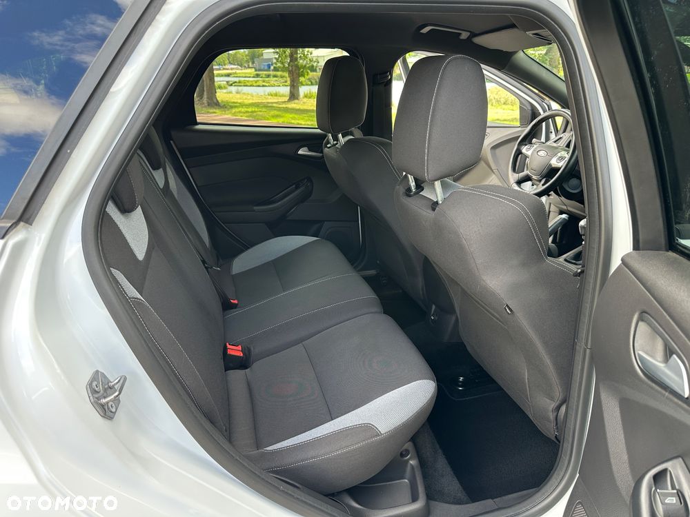 Ford Focus - 28