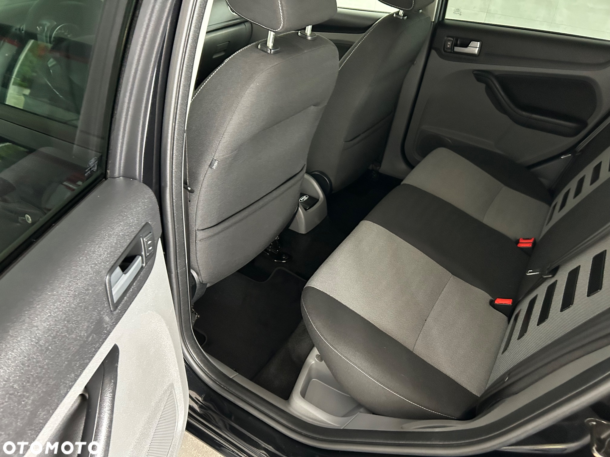 Ford Focus 1.6 TDCi ECOnetic 88g Start-Stopp-System Titanium - 20
