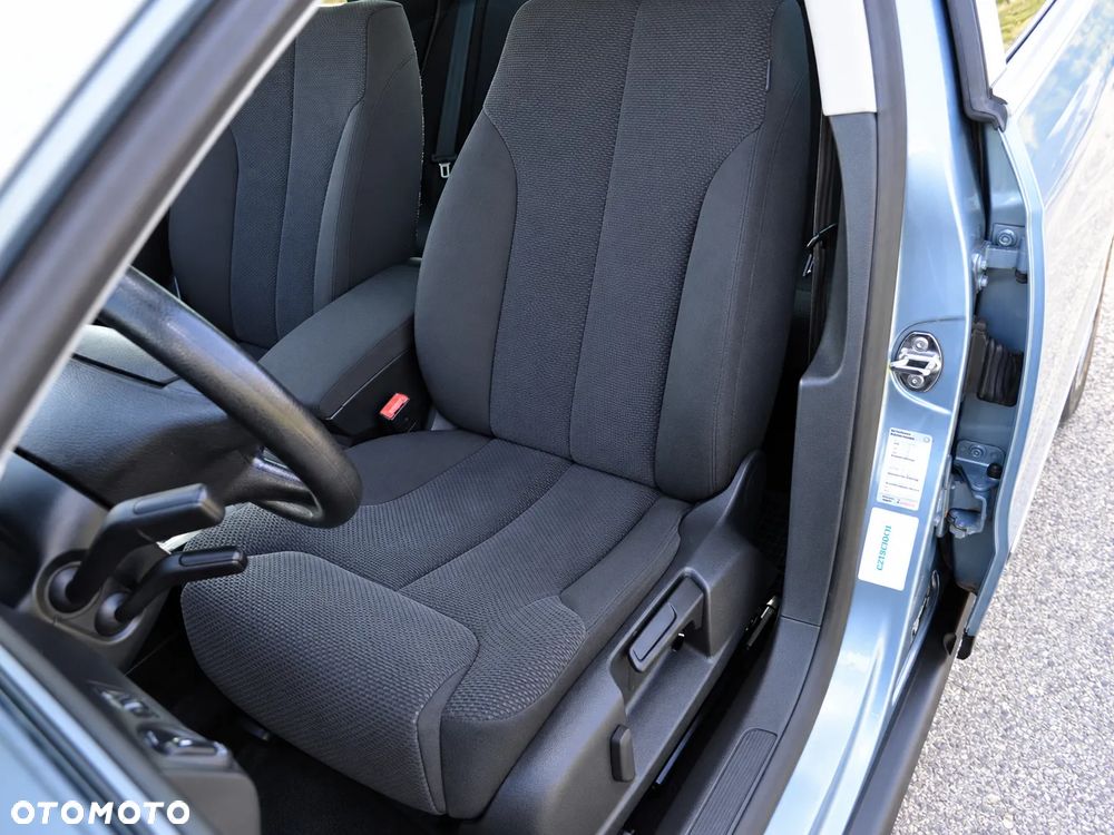Volkswagen Passat 2.0 TDI DPF BlueMotion Technology Comfortline - 24